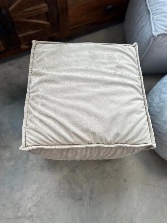 taburetka_puf_meka_mebel_2