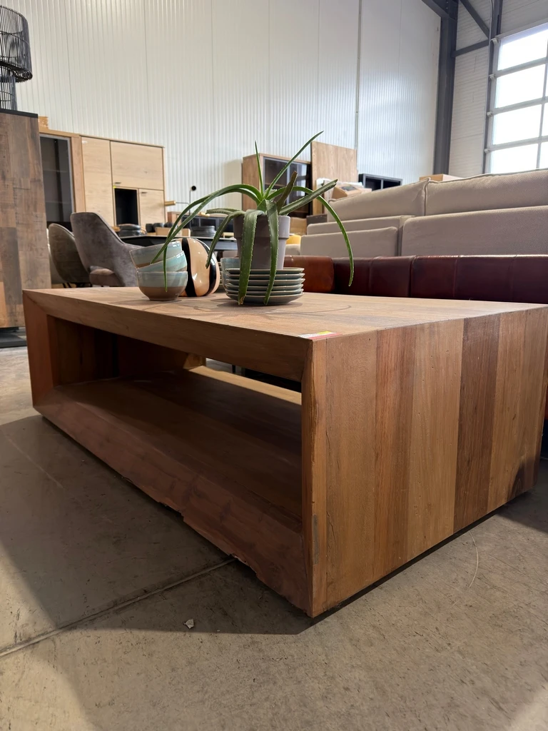 holna_masa_vintage_replika_mebel_2